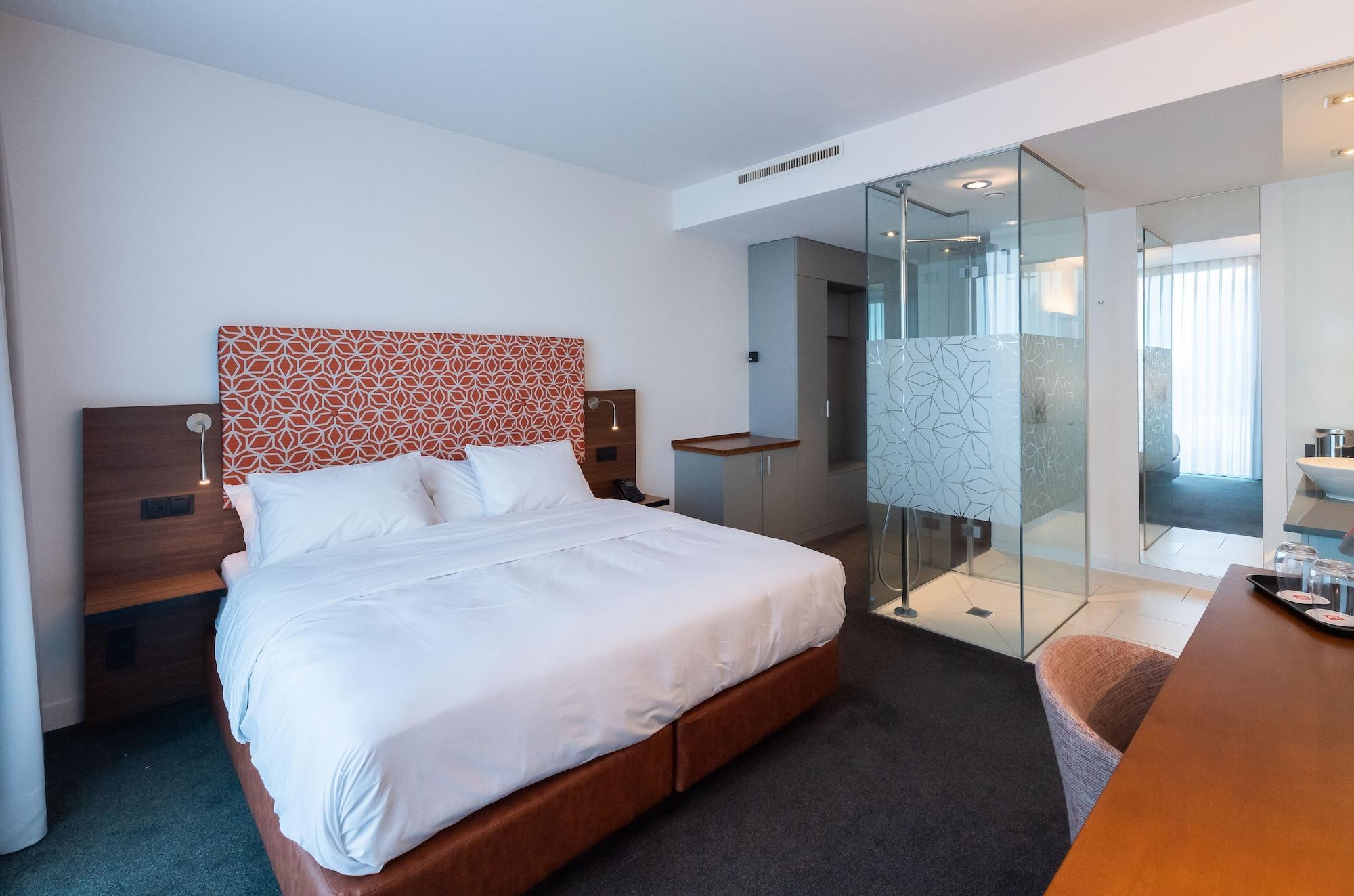 فندق Doubletree By Hilton Frankfurt Niederrad فرانكفورت المظهر الخارجي الصورة