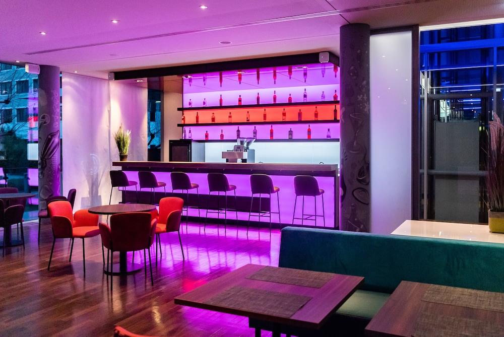فندق Doubletree By Hilton Frankfurt Niederrad فرانكفورت المظهر الخارجي الصورة
