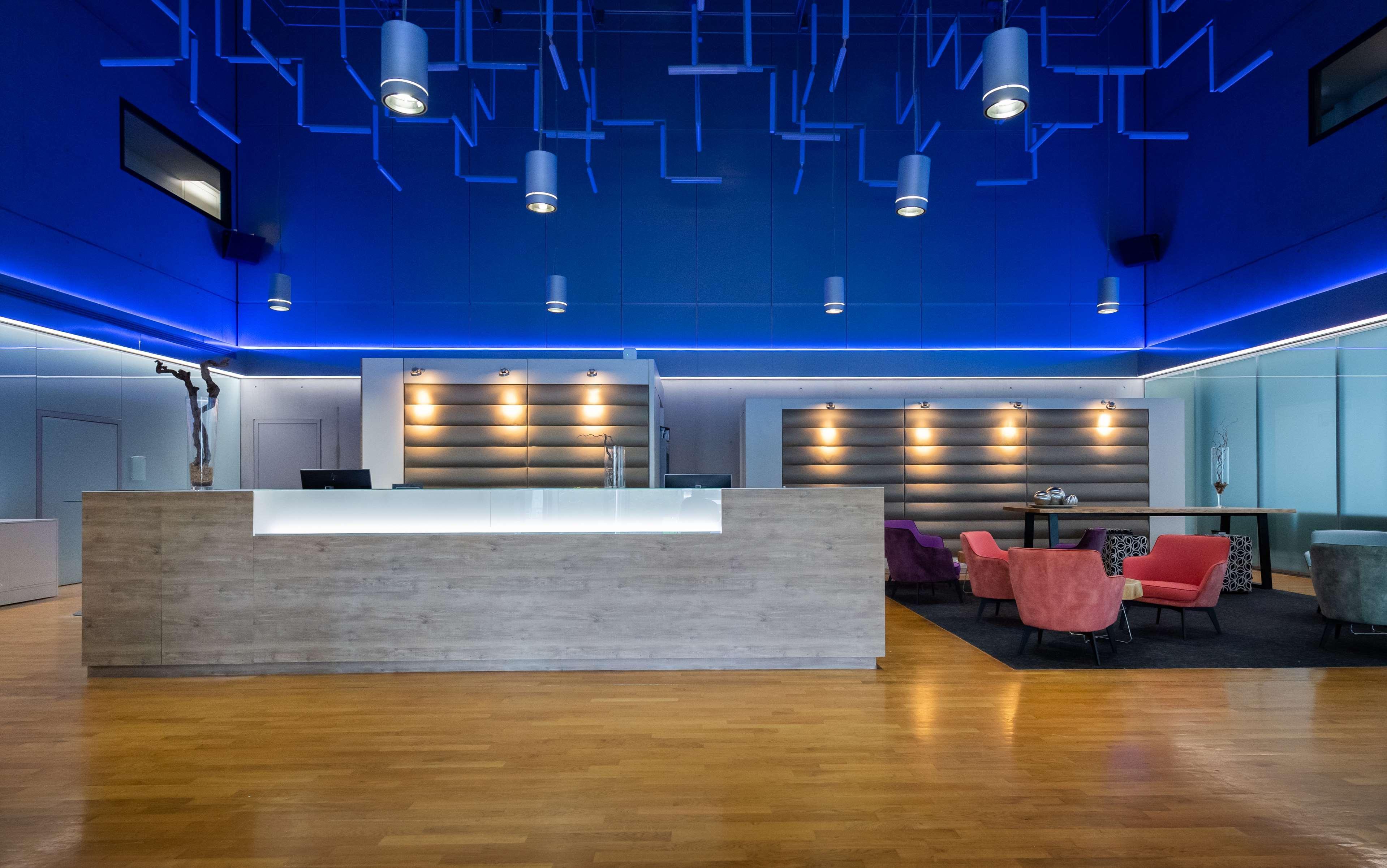 فندق Doubletree By Hilton Frankfurt Niederrad فرانكفورت المظهر الخارجي الصورة