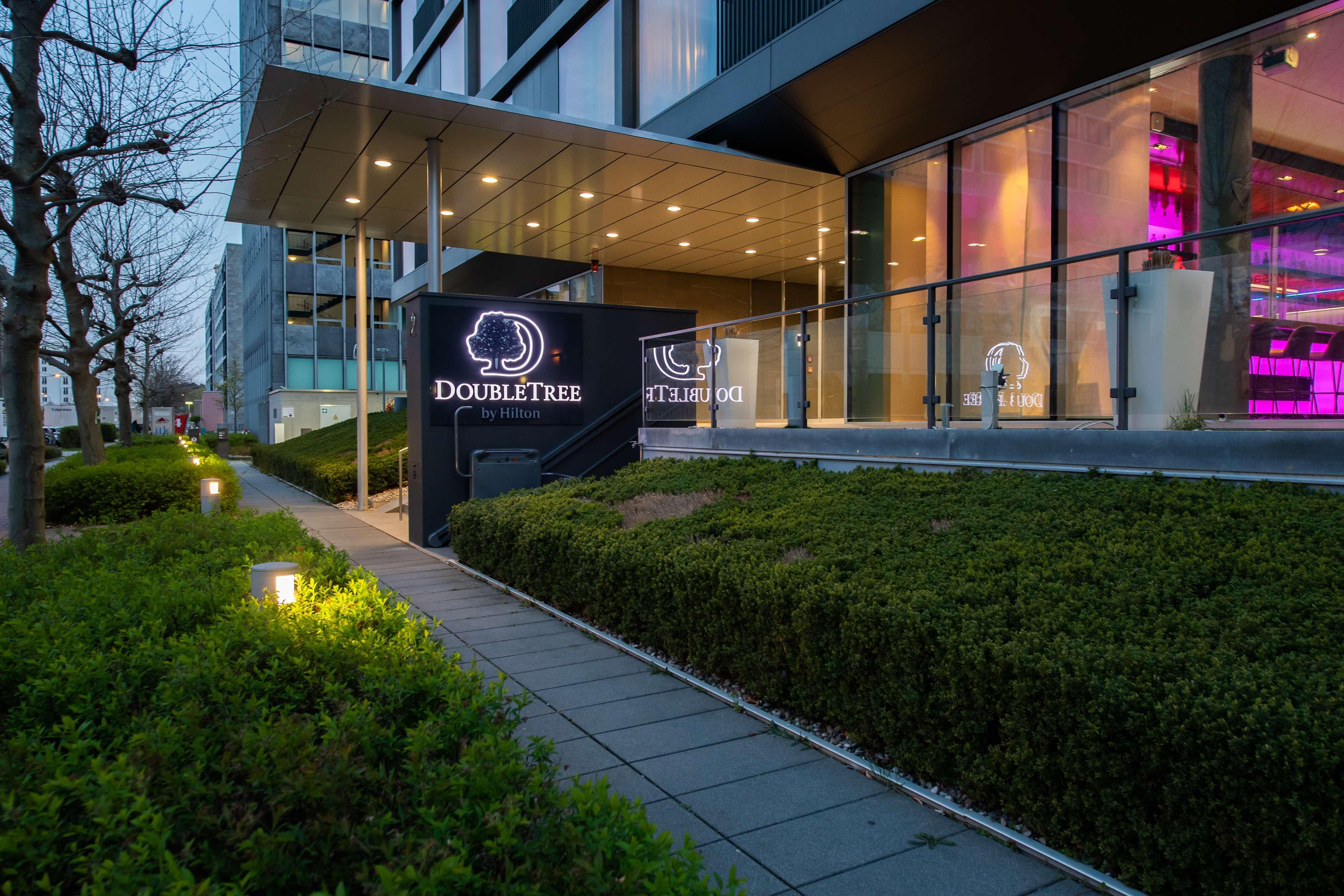 فندق Doubletree By Hilton Frankfurt Niederrad فرانكفورت المظهر الخارجي الصورة