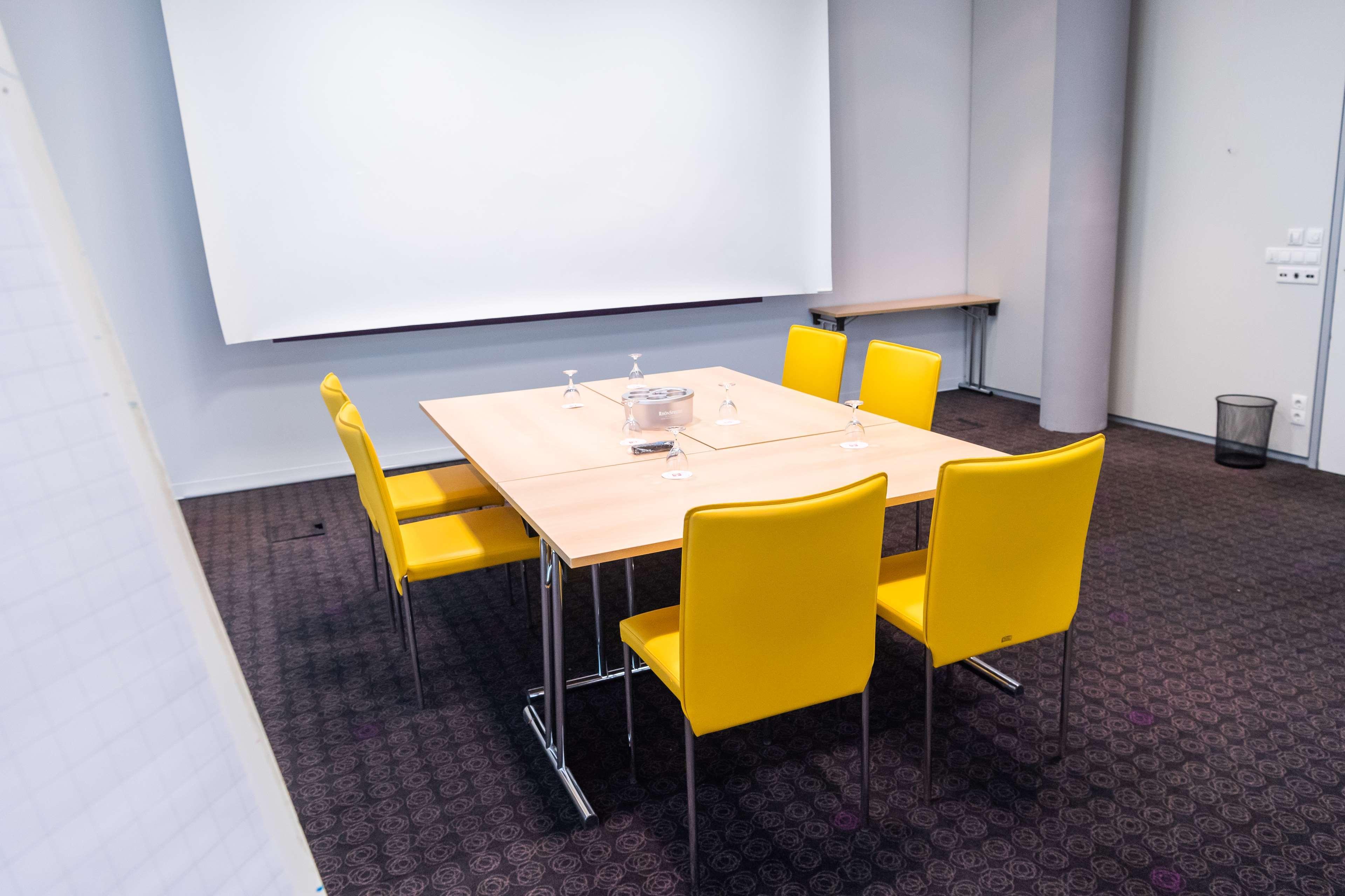 فندق Doubletree By Hilton Frankfurt Niederrad فرانكفورت المظهر الخارجي الصورة
