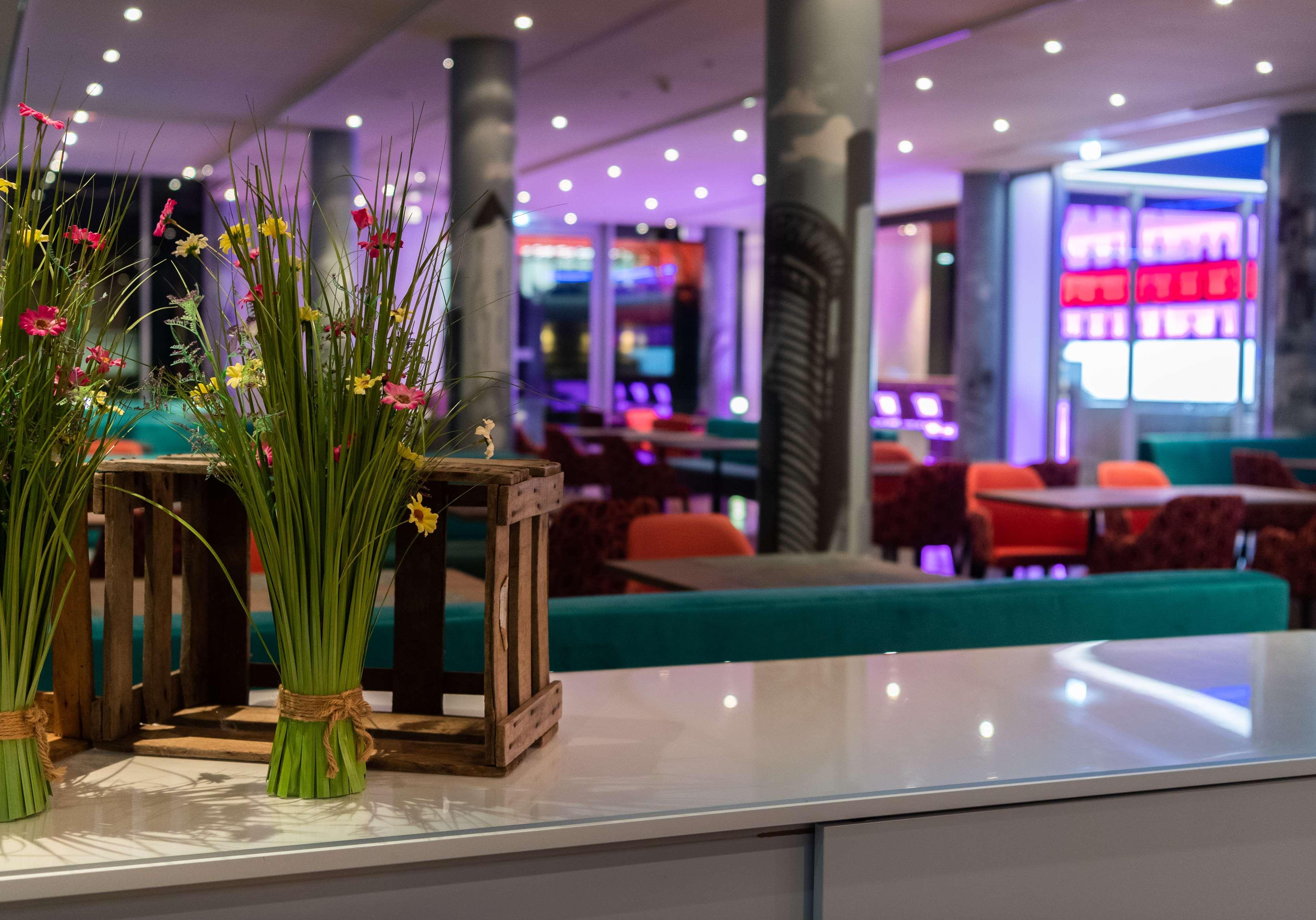 فندق Doubletree By Hilton Frankfurt Niederrad فرانكفورت المظهر الخارجي الصورة