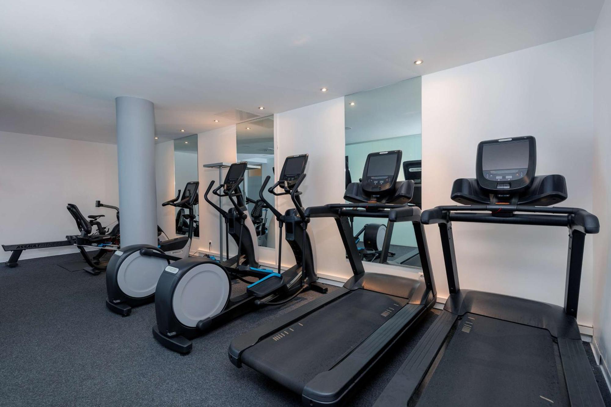 فندق Doubletree By Hilton Frankfurt Niederrad فرانكفورت المظهر الخارجي الصورة